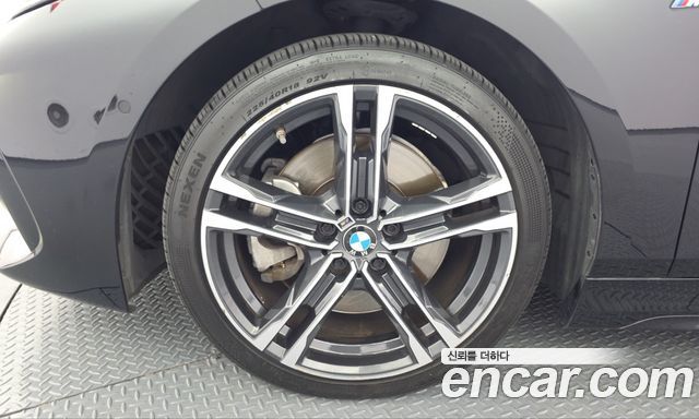 BMW 1-Series 2022 — photo 5