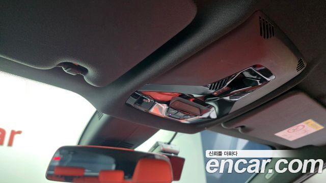 BMW 1-Series 2022 — photo 23