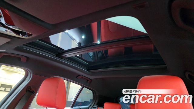 BMW 1-Series 2022 — photo 24