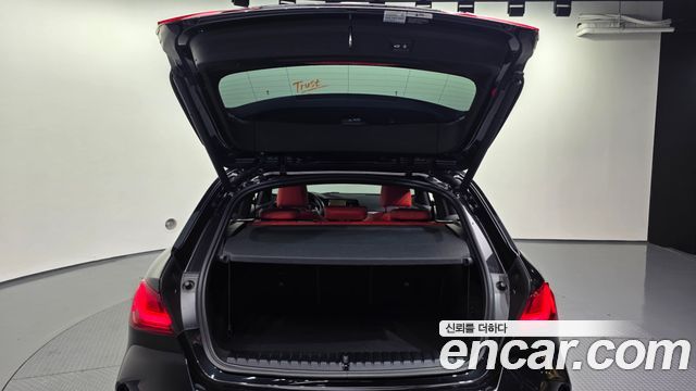 BMW 1-Series 2022 — photo 26