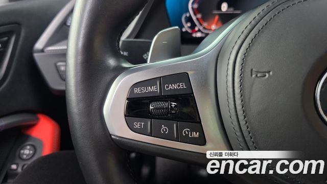 BMW 1-Series 2022 — photo 29