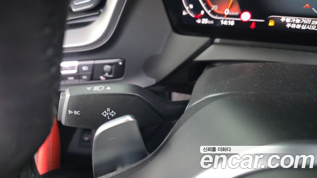 BMW 1-Series 2022 — photo 34