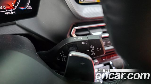 BMW 1-Series 2022 — photo 36