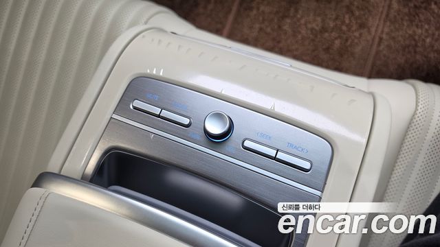 Hyundai Grandeur 2025 — photo 31
