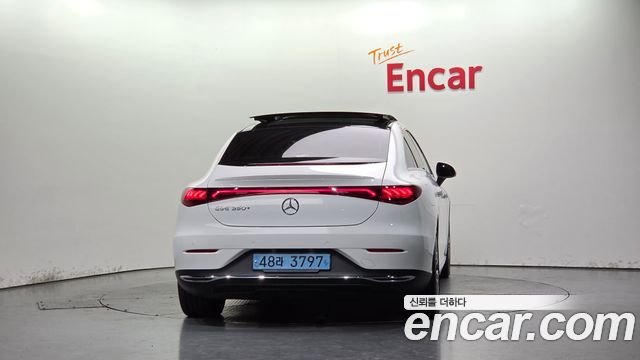 Mercedes-Benz EQE 2023 — photo 4