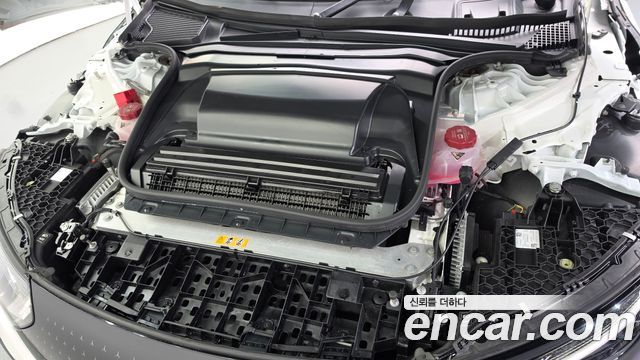 Mercedes-Benz EQE 2023 — photo 6