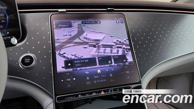 Mercedes-Benz EQE 2023 — photo 20