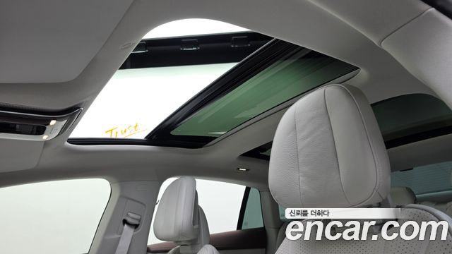Mercedes-Benz EQE 2023 — photo 25