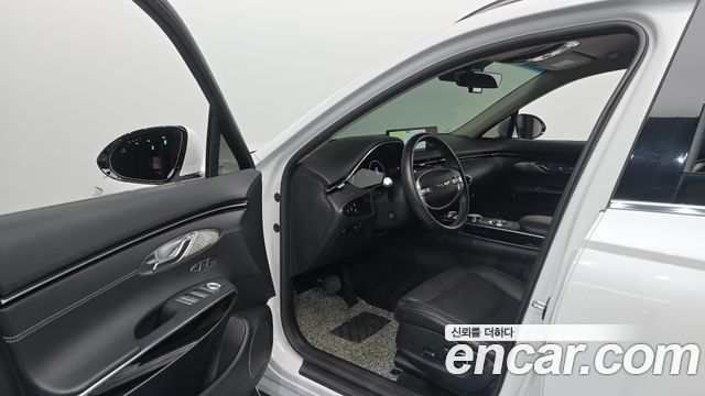 Genesis GV70 2023 — photo 13