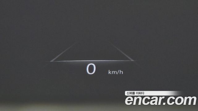 Genesis GV70 2023 — photo 24