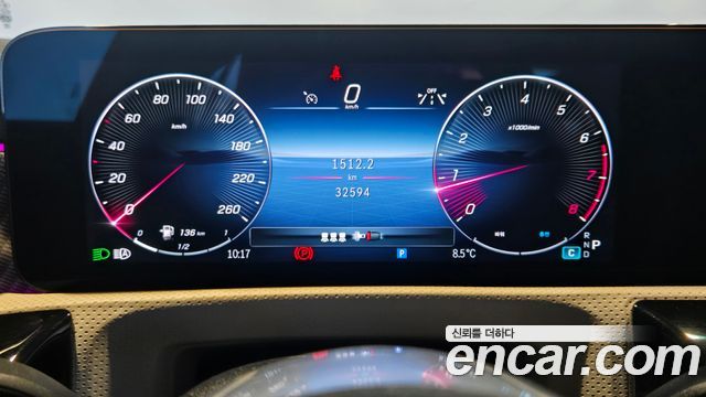 Mercedes-Benz A-Class 2025 — photo 8