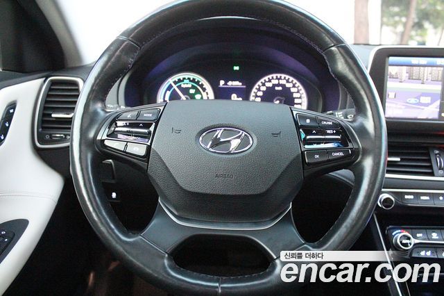 Hyundai Grandeur 2018 — photo 8