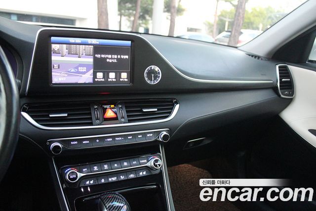 Hyundai Grandeur 2018 — photo 11