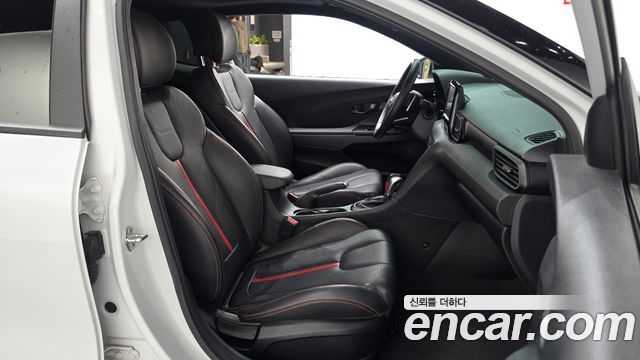 Hyundai Veloster 2019 — photo 16