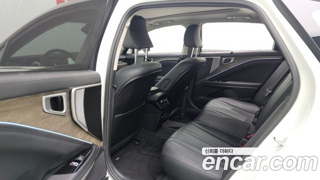 Kia K8 2023 — photo 18