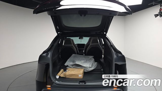 Tesla Model Y 2026 — photo 26