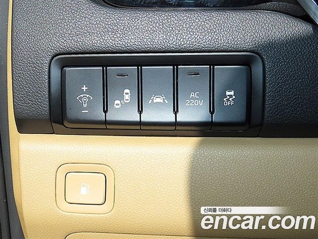 Kia Canival 2018 — photo 12