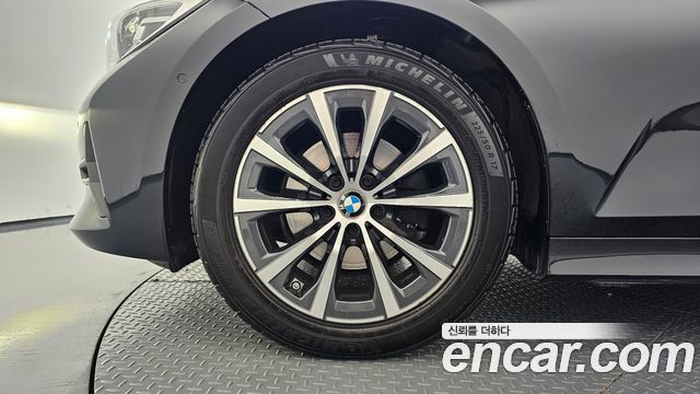 BMW 3-Series 2022 — photo 5