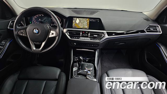 BMW 3-Series 2022 — photo 10