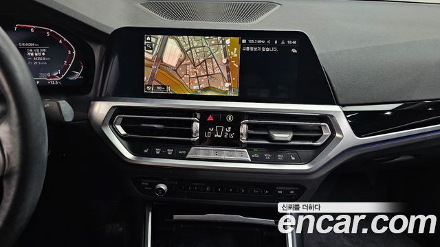 BMW 3-Series 2022 — photo 18