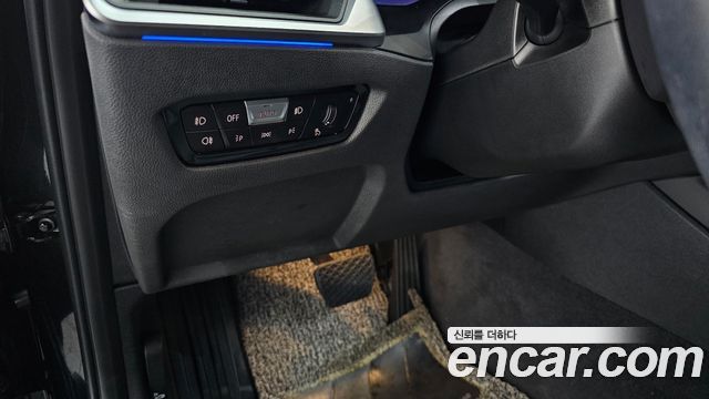 BMW 3-Series 2022 — photo 25