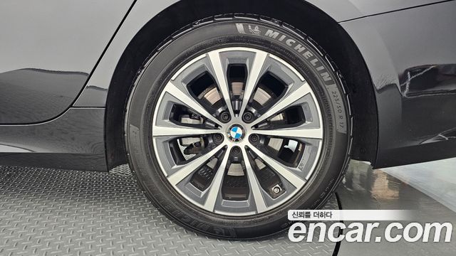 BMW 3-Series 2022 — photo 7