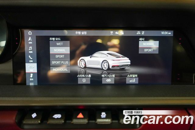 Porsche 911 2021 — photo 14