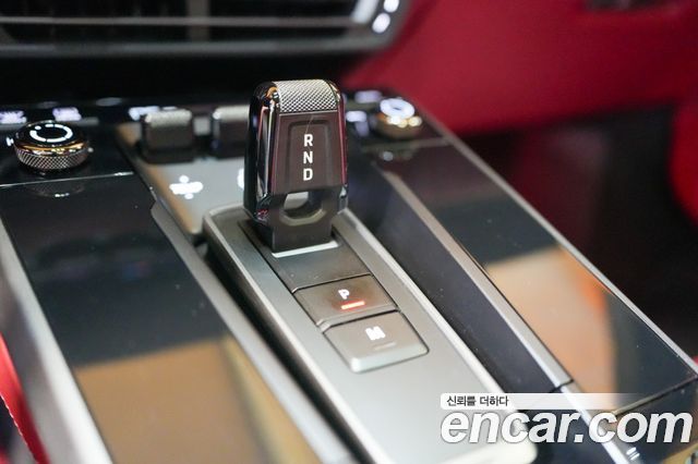 Porsche 911 2021 — photo 17