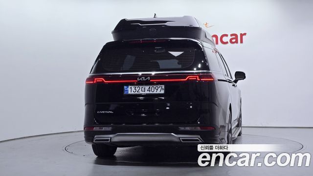 Kia Canival 2022 — photo 4