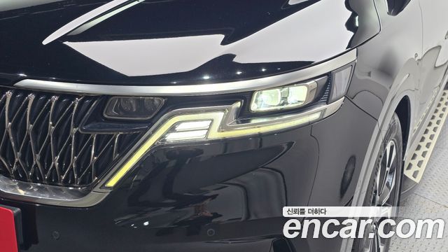 Kia Canival 2022 — photo 8