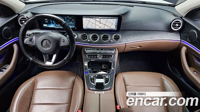 Mercedes-Benz E-Class 2017 — photo 7
