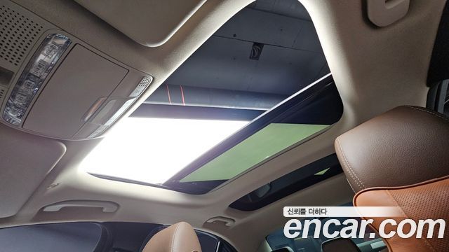 Mercedes-Benz E-Class 2017 — photo 17
