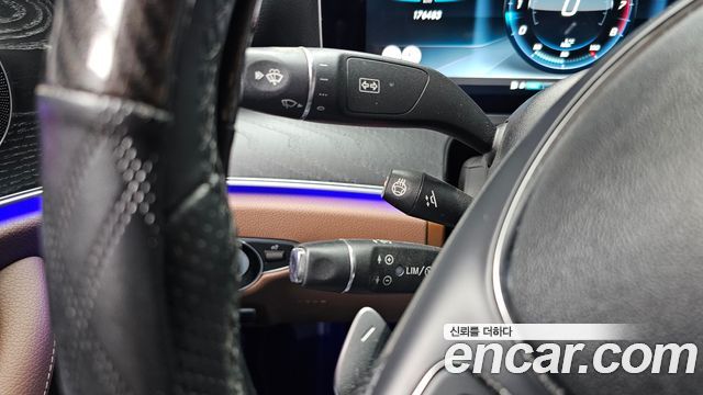 Mercedes-Benz E-Class 2017 — photo 18