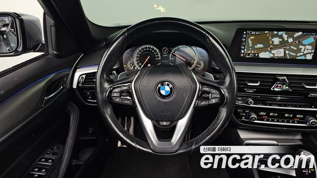BMW 5-Series 2017 — photo 13