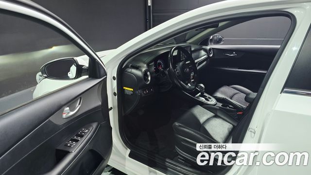 Kia K3 2019 — photo 13