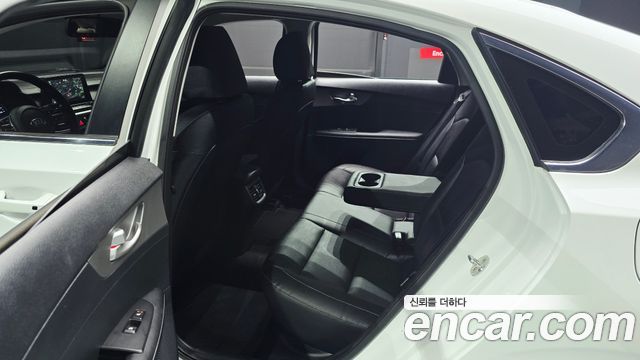 Kia K3 2019 — photo 17