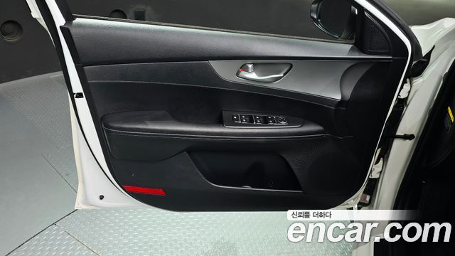 Kia K3 2019 — photo 14