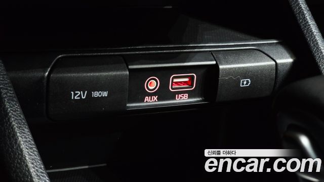 Kia K3 2019 — photo 31