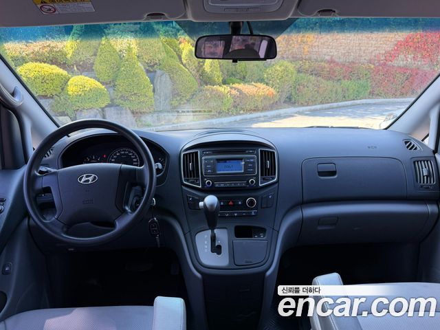 Hyundai Starex 2016 — photo 10