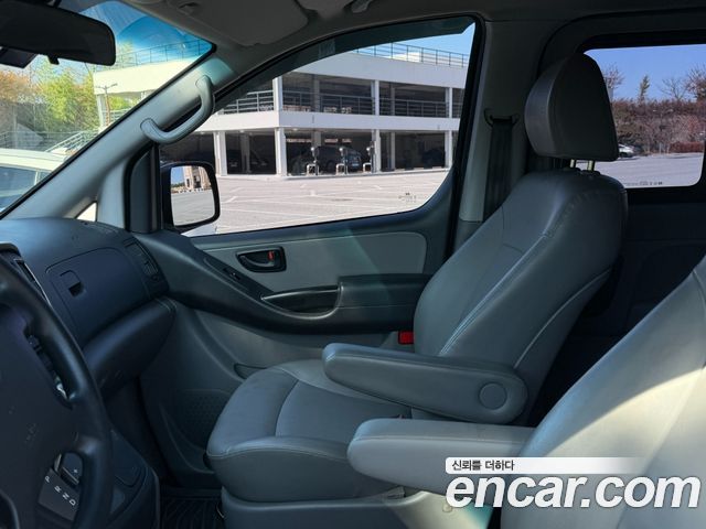 Hyundai Starex 2016 — photo 13