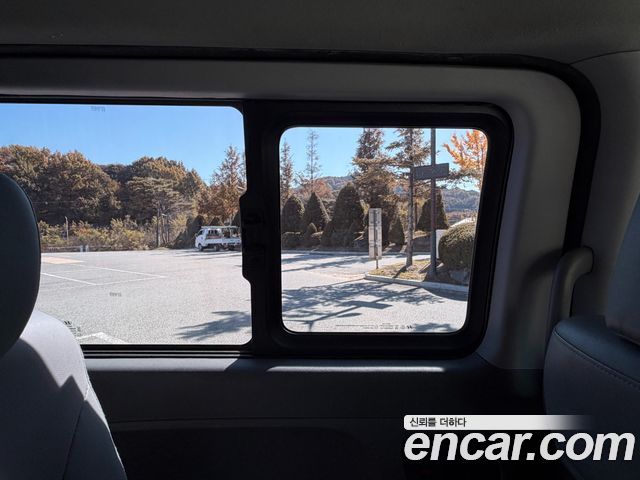 Hyundai Starex 2016 — photo 15