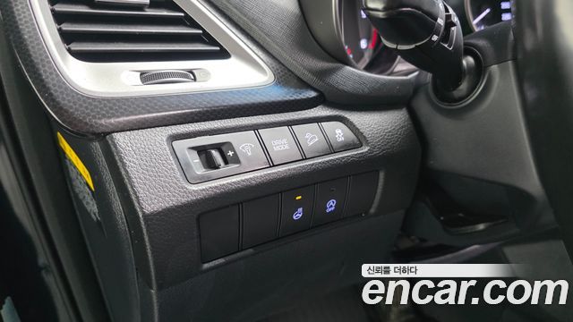 Hyundai Santafe 2017 — photo 16