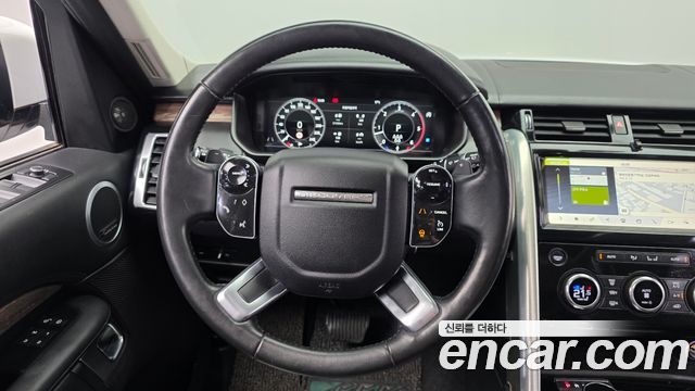 Land Rover Discovery 2019 — photo 19