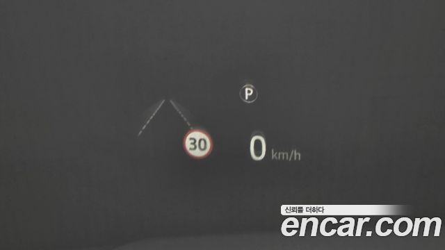 Land Rover Discovery 2019 — photo 24