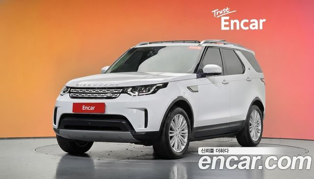 Land Rover Discovery 2019 — photo 1