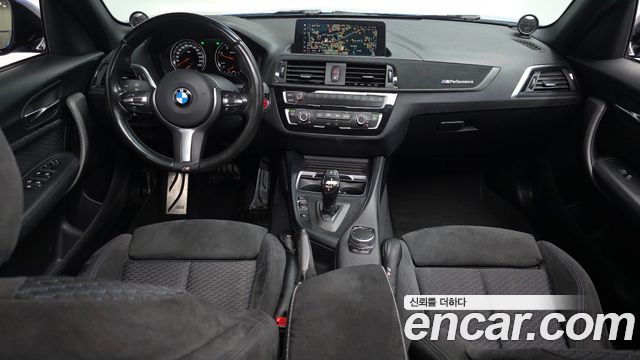 BMW 1-Series 2018 — photo 10