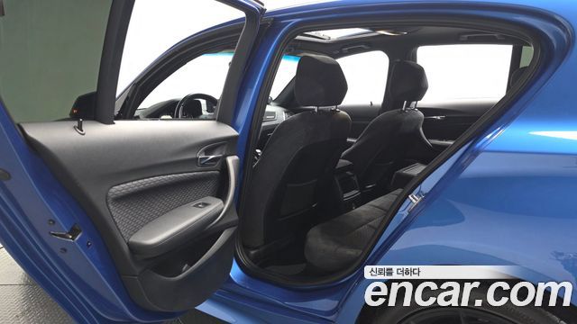 BMW 1-Series 2018 — photo 18