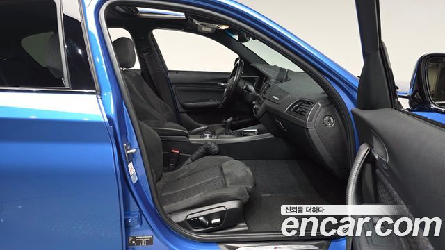 BMW 1-Series 2018 — photo 16