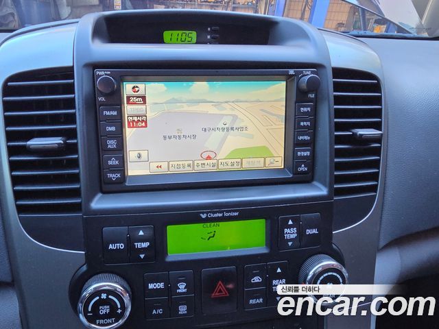 Kia Canival 2013 — photo 15