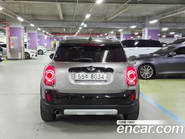 Mini Countryman 2018 — photo 2